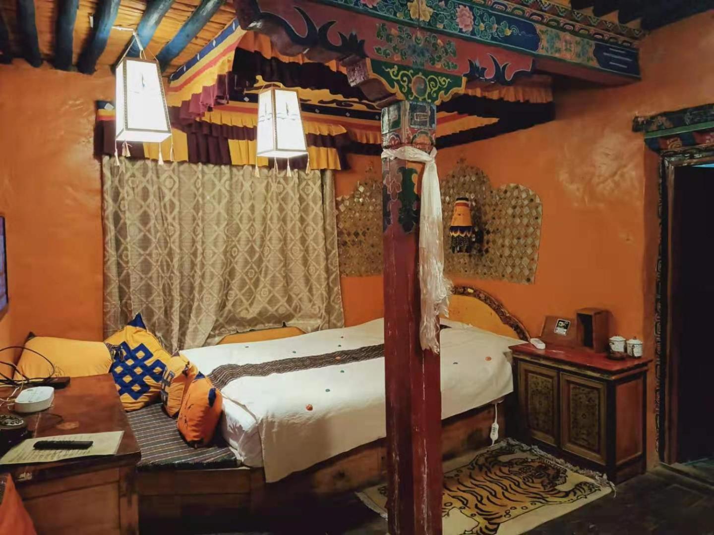 Shambhala Palace Hotel Lhasa Extérieur photo