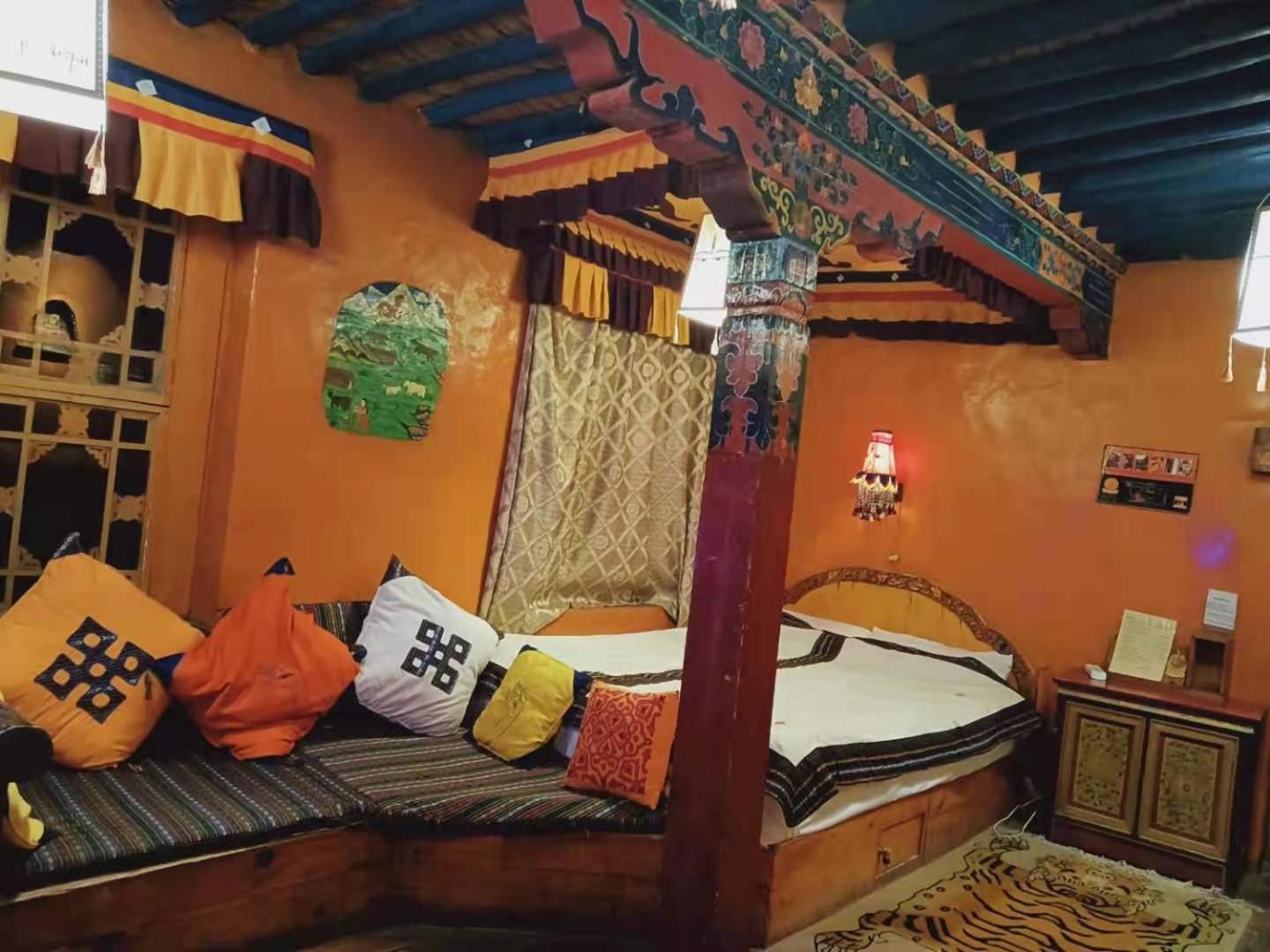 Shambhala Palace Hotel Lhasa Extérieur photo