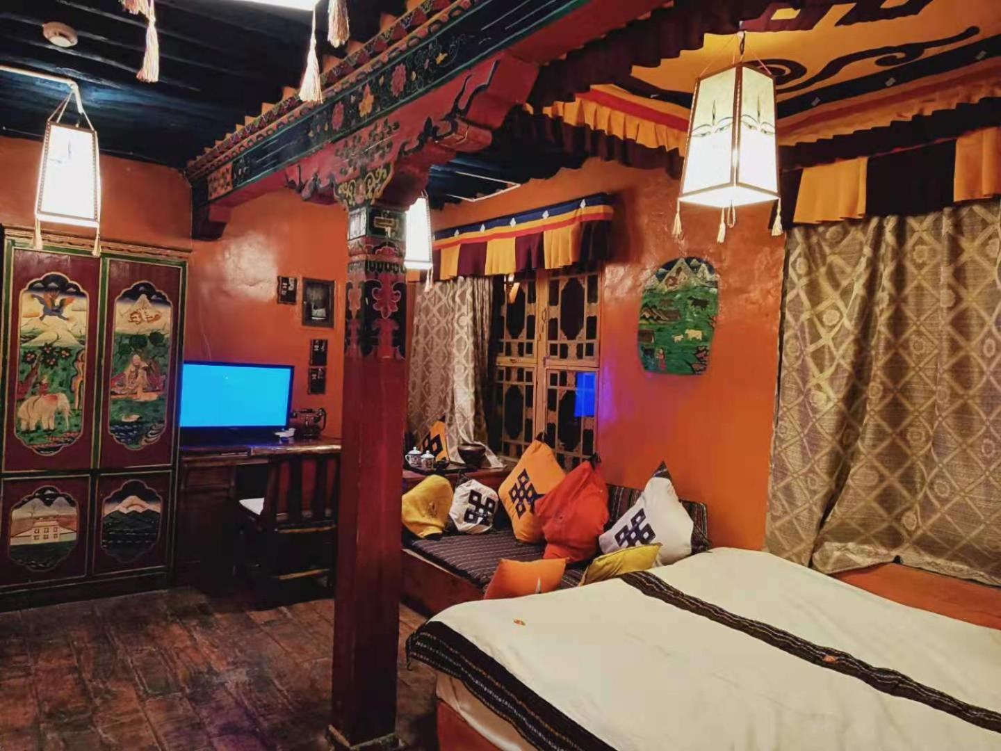 Shambhala Palace Hotel Lhasa Extérieur photo