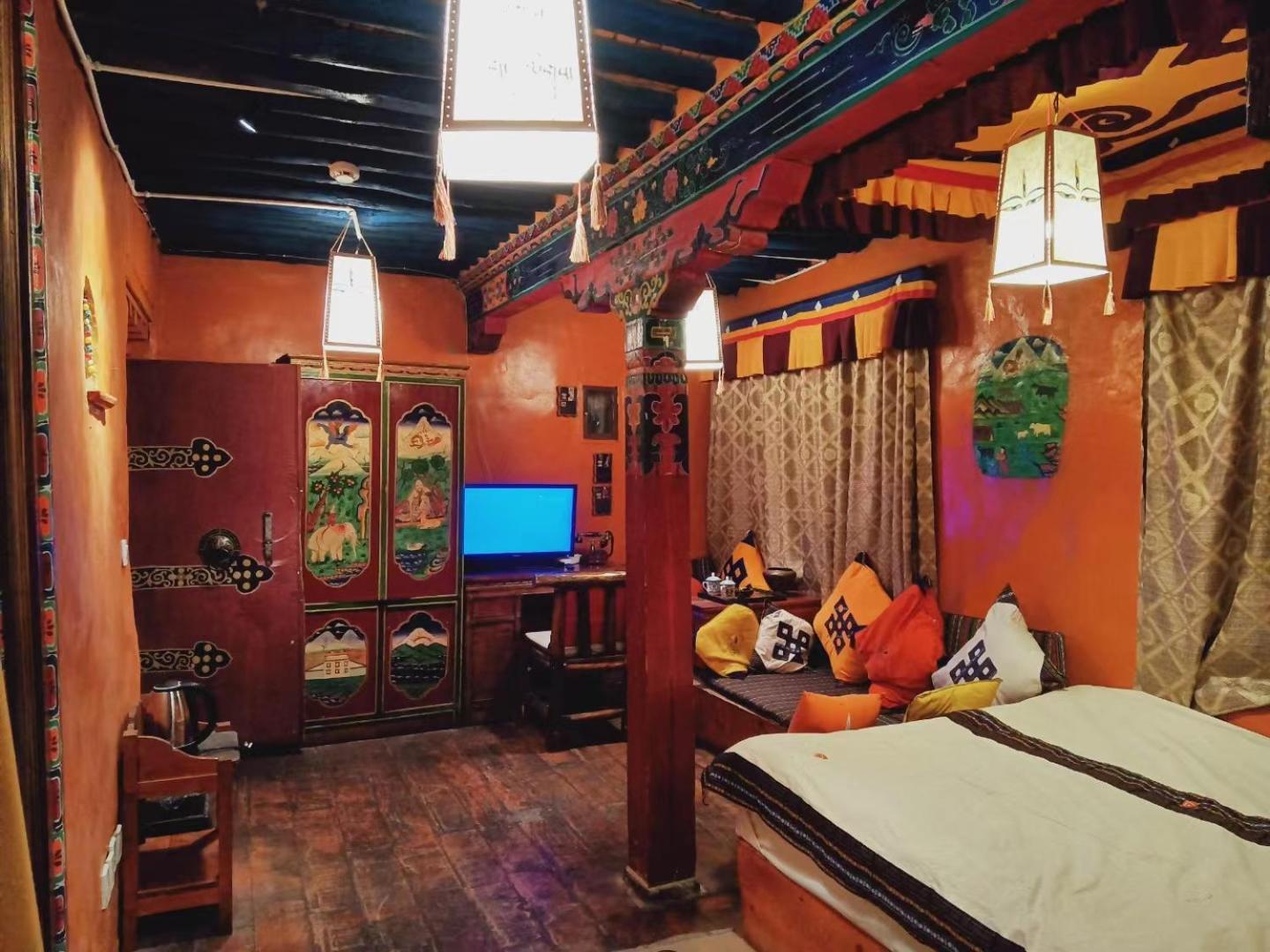 Shambhala Palace Hotel Lhasa Extérieur photo