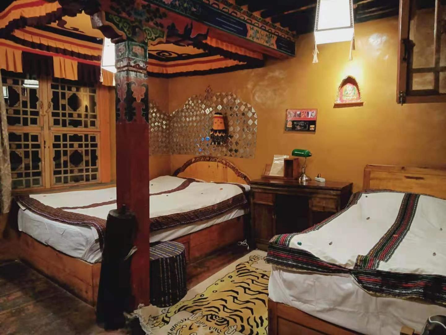 Shambhala Palace Hotel Lhasa Extérieur photo