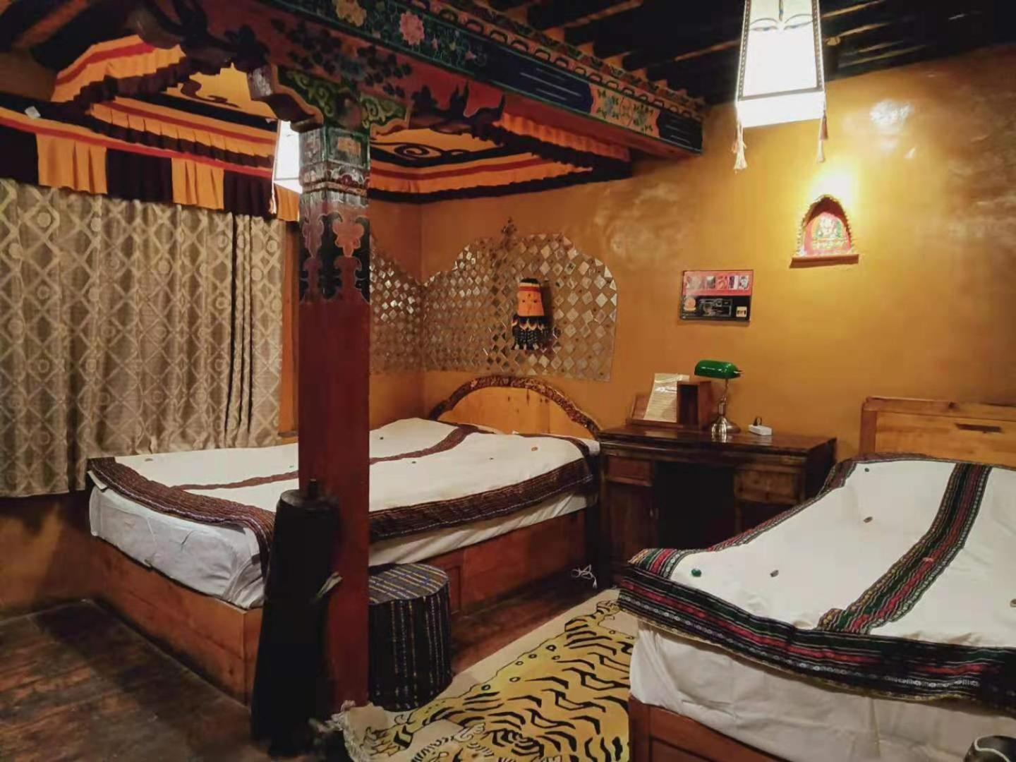 Shambhala Palace Hotel Lhasa Extérieur photo