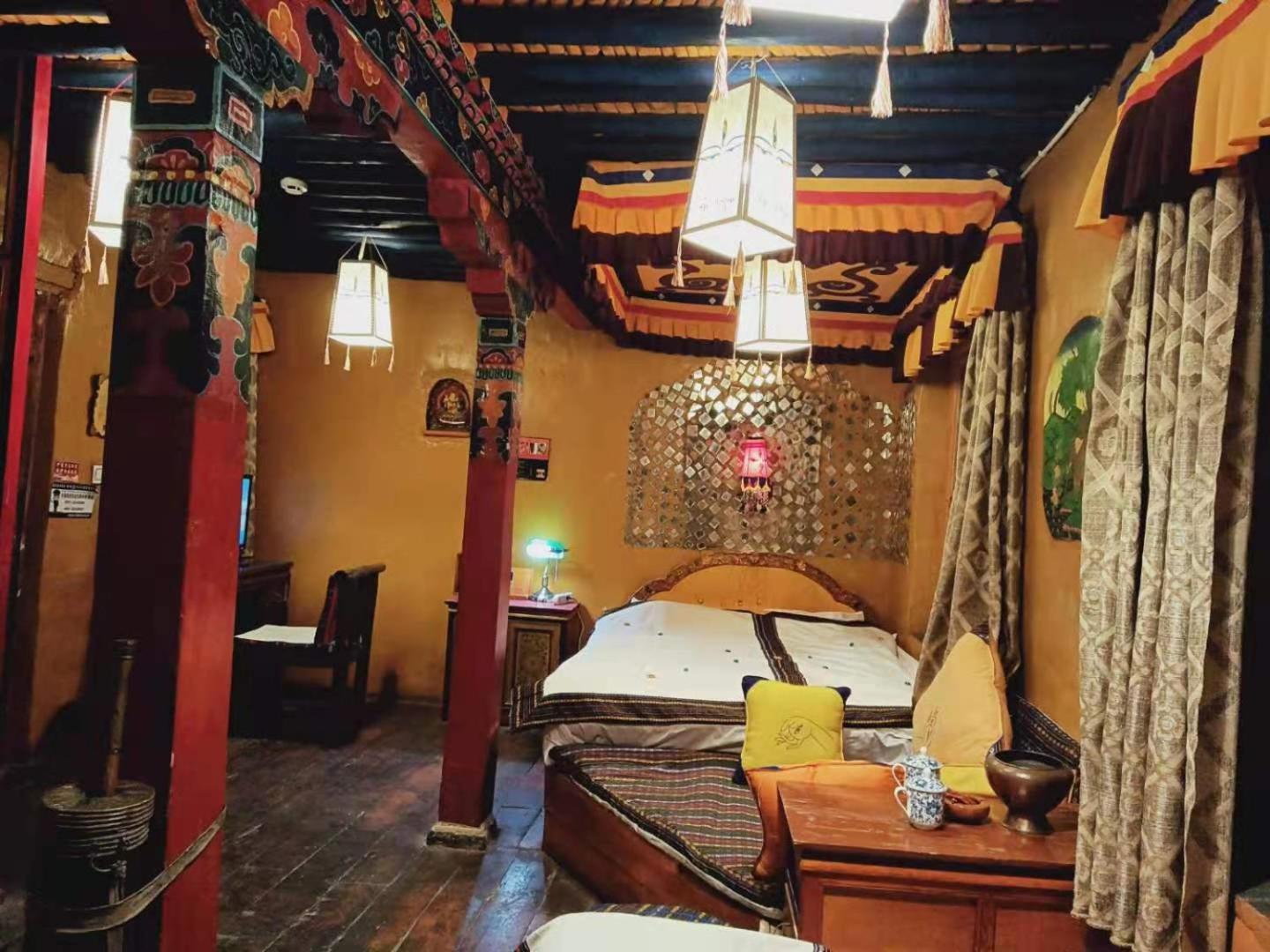 Shambhala Palace Hotel Lhasa Extérieur photo