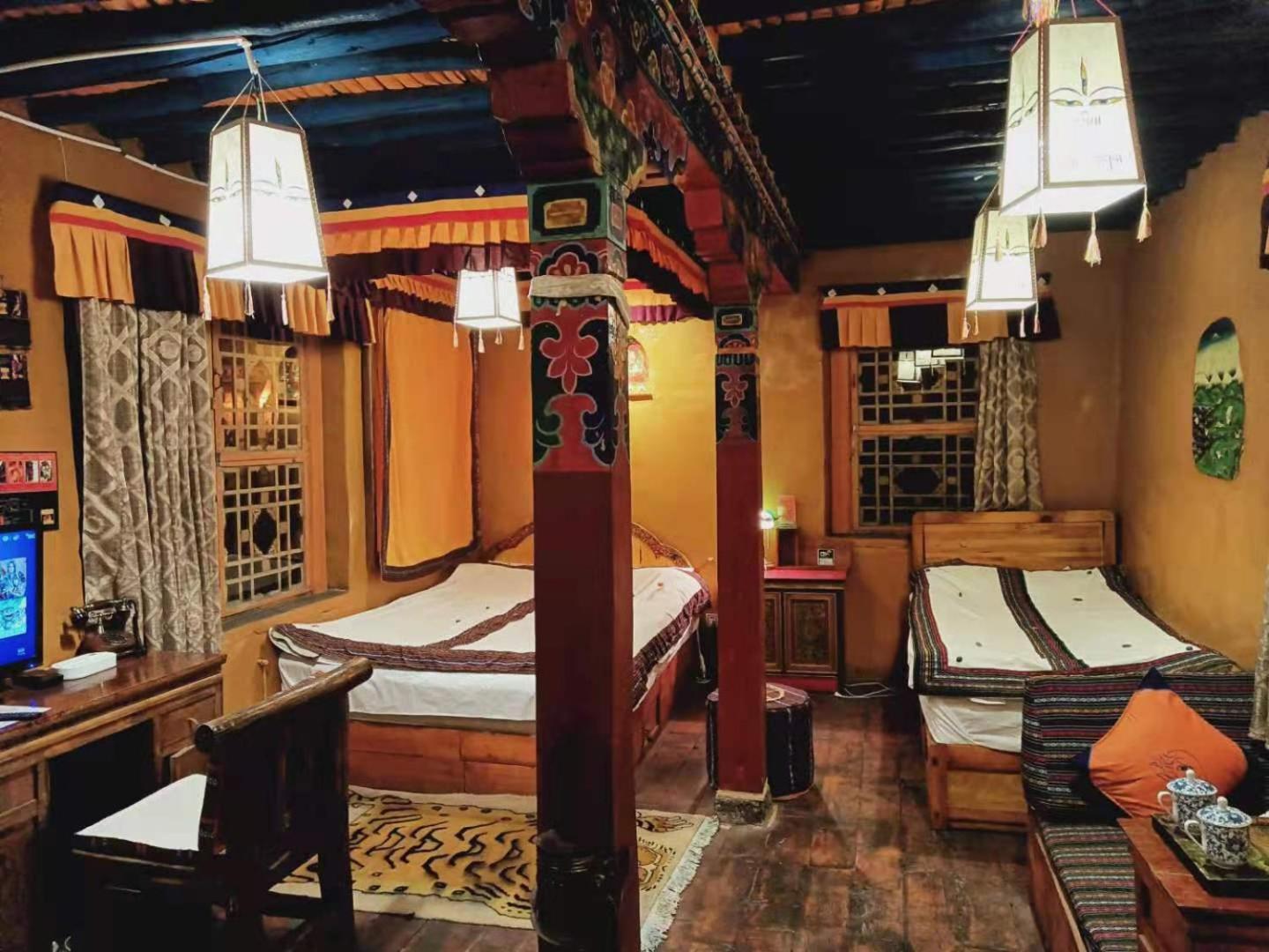 Shambhala Palace Hotel Lhasa Extérieur photo
