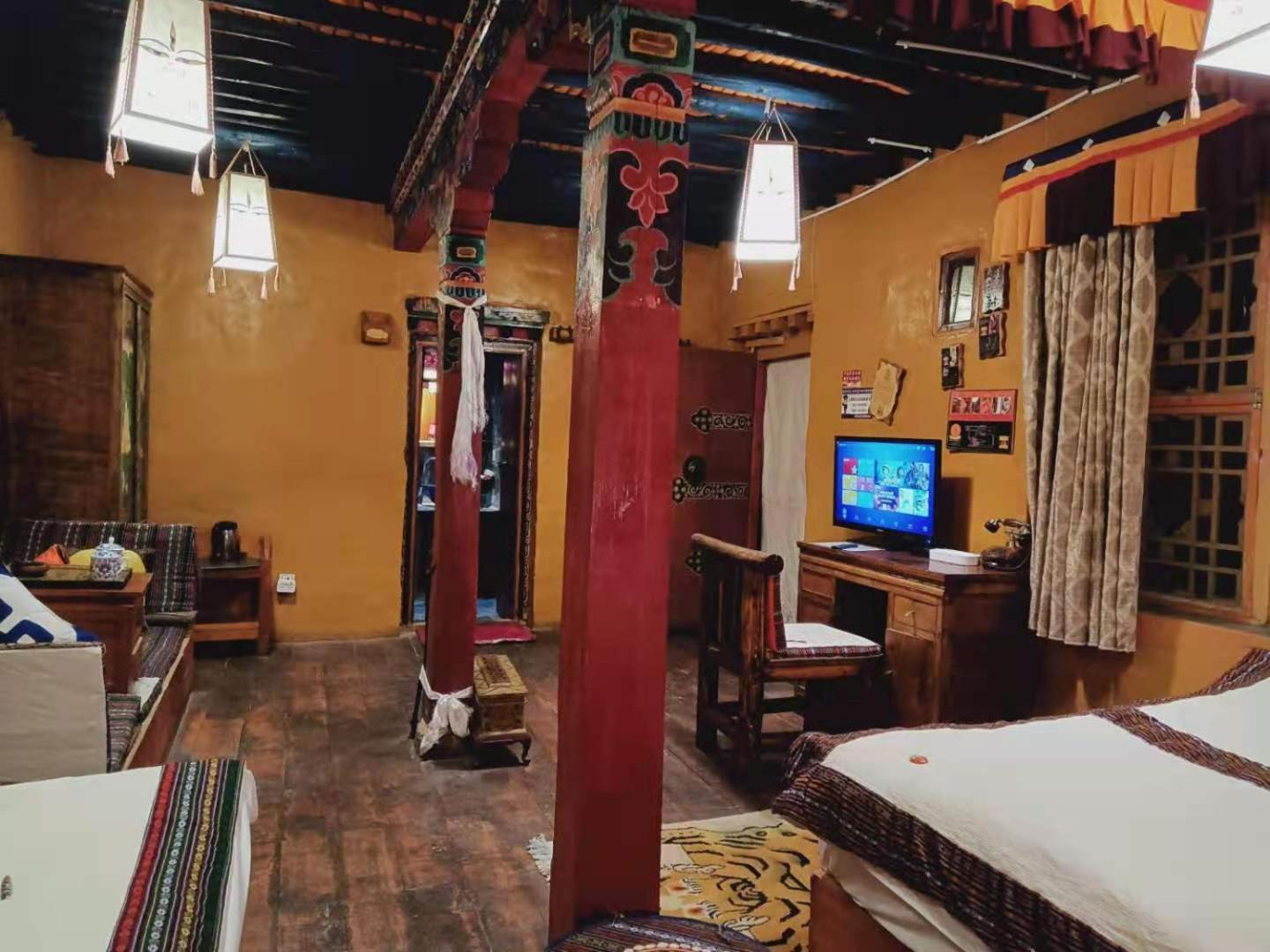 Shambhala Palace Hotel Lhasa Extérieur photo