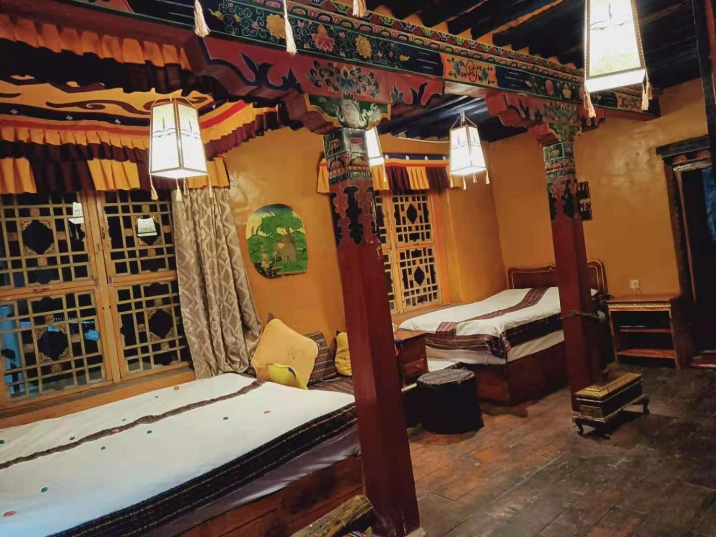 Shambhala Palace Hotel Lhasa Extérieur photo