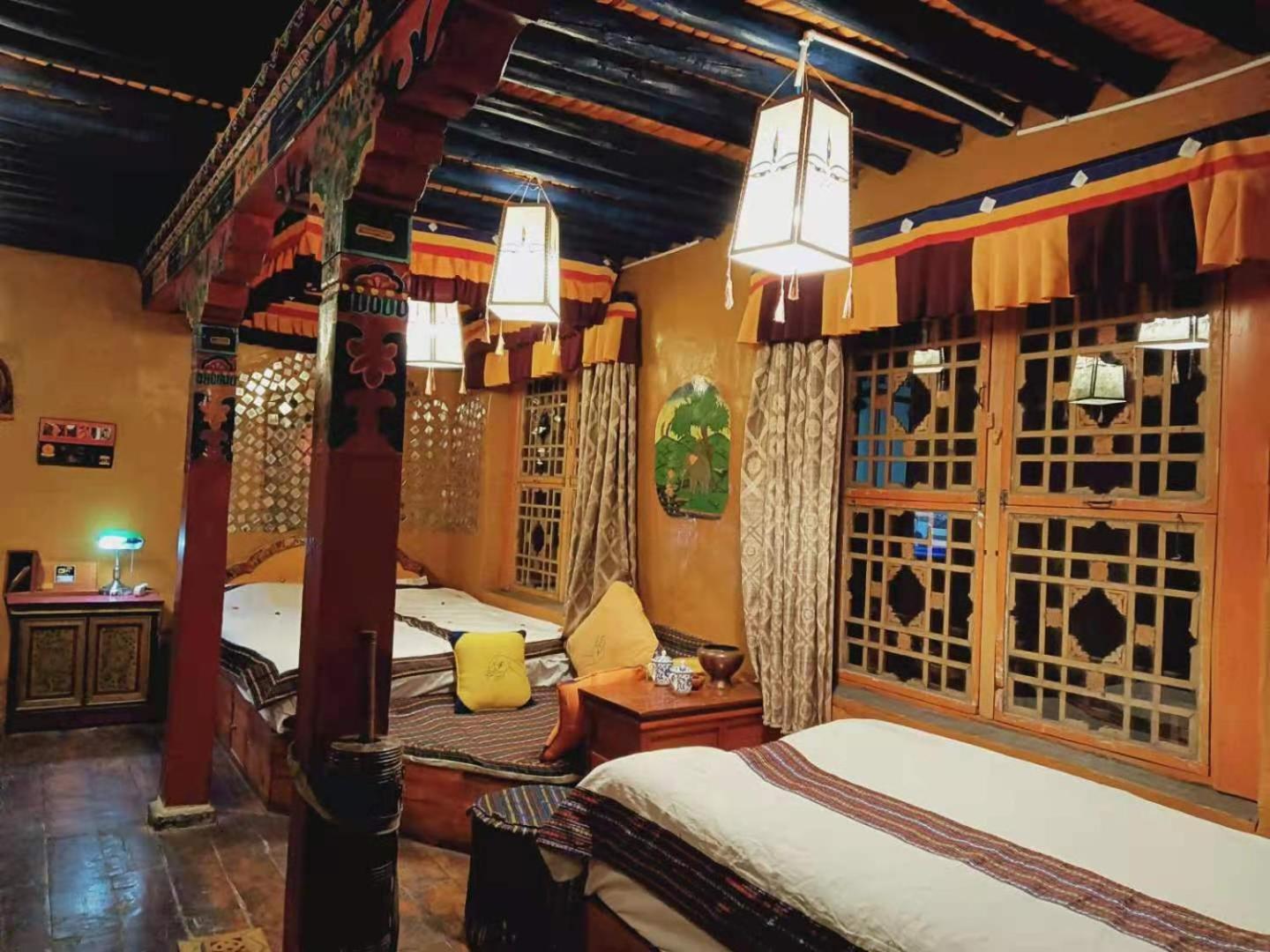 Shambhala Palace Hotel Lhasa Extérieur photo