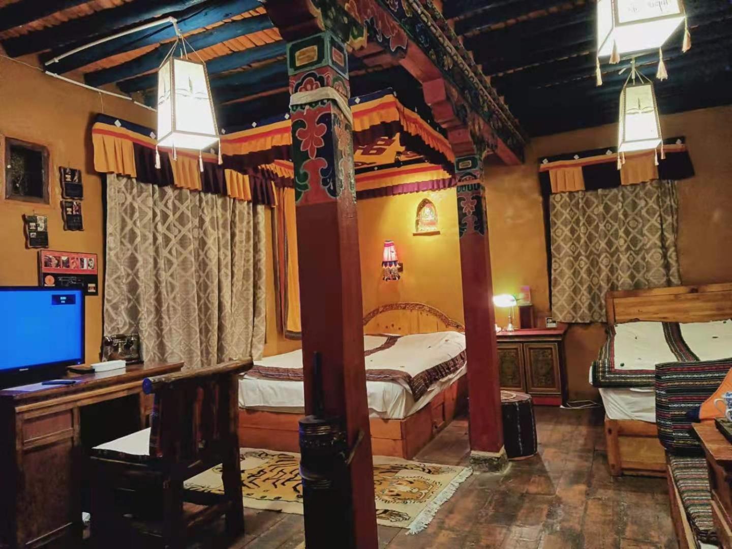 Shambhala Palace Hotel Lhasa Extérieur photo